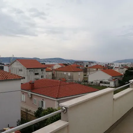 Mala Kate Trogir